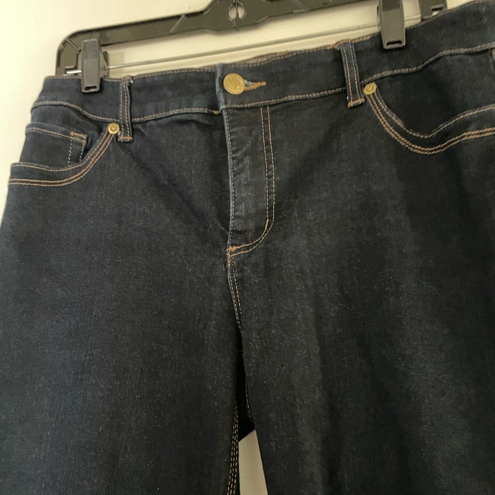 CHICO’S Women's dark blue Jeans size 1.5 in perfect condition. - Picture 3 of 4
